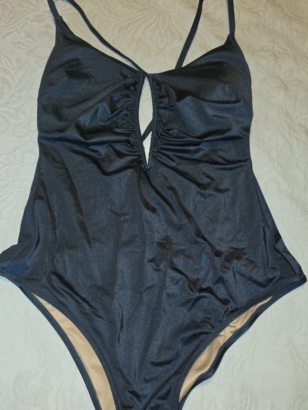Shade & Shore Black One-Piece Swimsuit with Keyhole Front